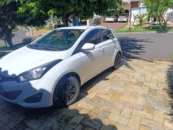 HYUNDAI HB20 1.0 COMFORT PLUS 12V FLEX 4P MANUAL HYUNDAI HB20 1.0 COMFORT PLUS 12V FLEX 4P MANUAL
